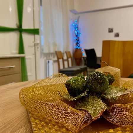 Σουρεαλ Διαμερισμα Δίπλα Στην Πόλη Του Ναυπλίου Apartment Nafplio Exterior photo